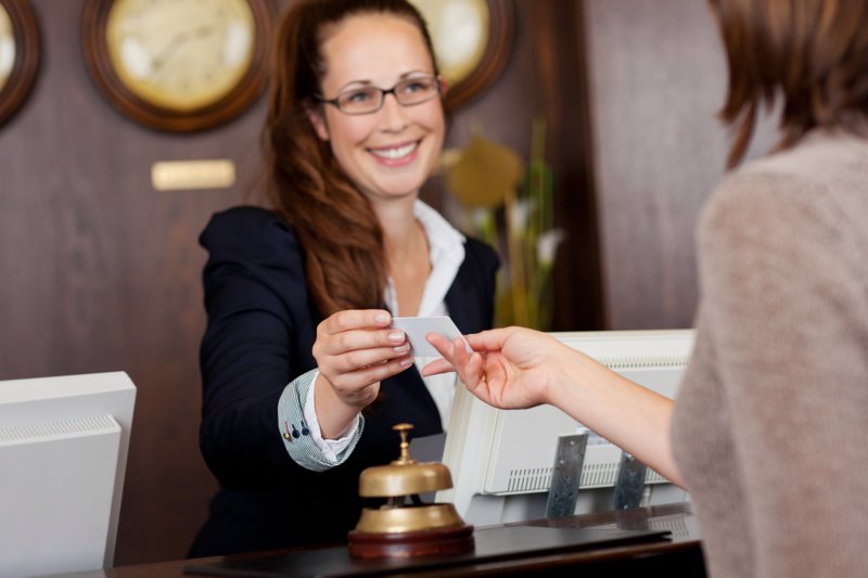 Hotel Receptionist Jobs – Skills, Responsibilities, and Career Opportunities